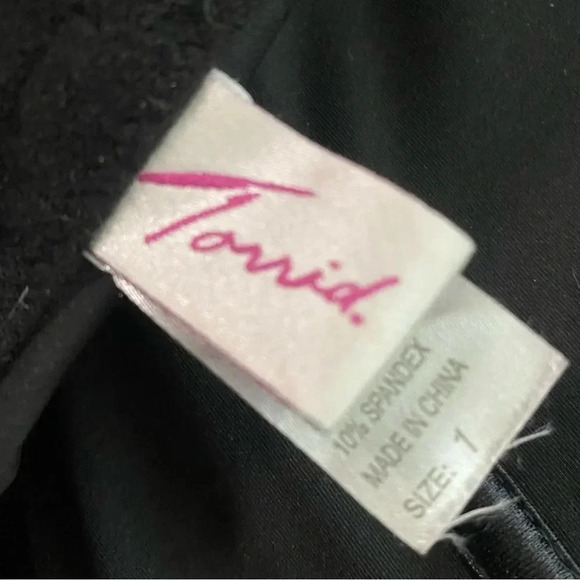 TORRID Womens Size 1 Black Lace Ruffle Corset Strapless Hook & Eye Closure Boned - Picture 10 of 16